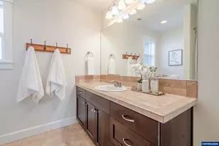 2998 NE Zuhlke Ln, Albany, OR 97321 - Photo 43