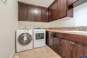 2998 NE Zuhlke Ln, Albany, OR 97321 - Photo 35