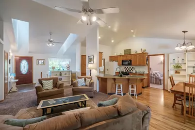 1370 Bentley St E, Monmouth, OR 97361 - Photo 7