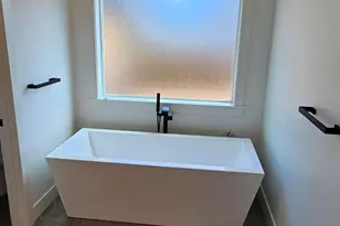 Model B Hampden Ln NE, Salem, OR 97317 - Photo 7