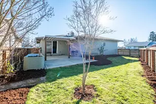 2299 Country Club Terrace, Woodburn, OR 97071 - Photo 29