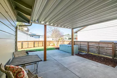 2299 Country Club Ter, Woodburn, OR 97071 - Photo 27