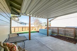 2299 Country Club Terrace, Woodburn, OR 97071 - Photo 27