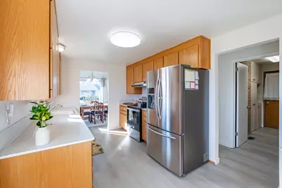 2299 Country Club Ter, Woodburn, OR 97071 - Photo 15