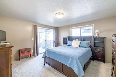 2299 Country Club Ter, Woodburn, OR 97071 - Photo 23