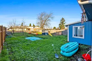 705 W B St, Lebanon, OR 97355 - Photo 21