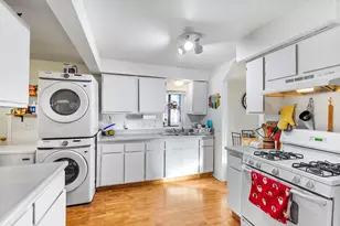 705 W B St, Lebanon, OR 97355 - Photo 9