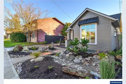 326 NE 8th St, McMinnville, OR 97128 - Photo 5