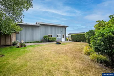 1055 NW Estate Dr, Seal Rock, OR 97376 - Photo 35