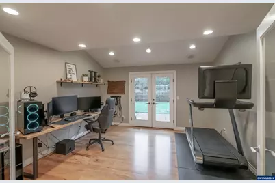 255 Country Club Ln NW, Albany, OR 97321 - Photo 17