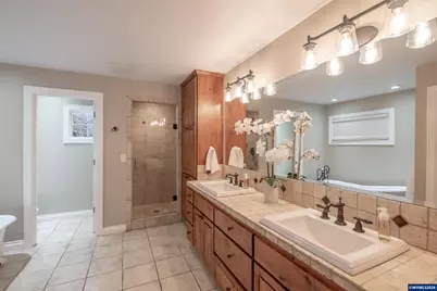 255 Country Club Ln NW, Albany, OR 97321 - Photo 13