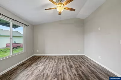 634 S Sunrise Dr, Jefferson, OR 97352 - Photo 7