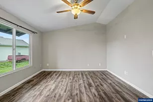 634 S Sunrise Dr, Jefferson, OR 97352 - Photo 7