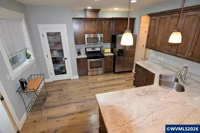 2335 Maplewood Dr Dr S, Salem, OR 97306 - Photo 5