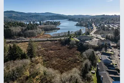 4682 NE Windward Pl, Lincoln City, OR 97367 - Photo 3