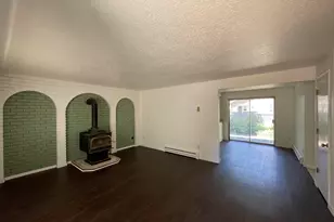 1398 Poplar St, Sweet Home, OR 97386 - Photo 3