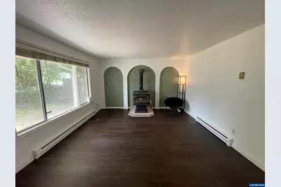 1398 Poplar St, Sweet Home, OR 97386 - Photo 5