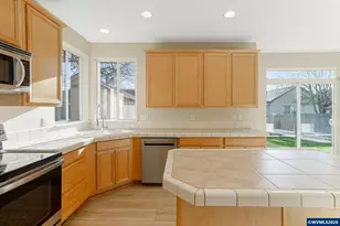 1676 Marten Ave SW, Albany, OR 97321 - Photo 15