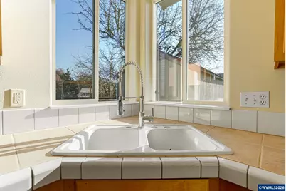 1676 Marten Av SW, Albany, OR 97321 - Photo 17