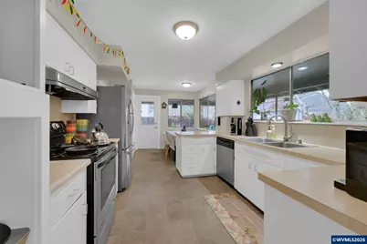 815 NW Merrie Dr, Corvallis, OR 97330 - Photo 11