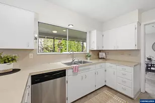 815 NW Merrie Dr, Corvallis, OR 97330 - Photo 11