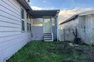 1055 Lockhaven Dr N, Keizer, OR 97303 - Photo 5