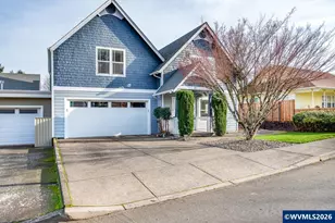 38 Denmark Lp, Silverton, OR 97381 - Photo 11