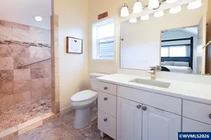 38 Denmark Lp, Silverton, OR 97381 - Photo 31