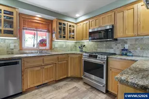 210 S 2nd St, Carlton, OR 97111 - Photo 15