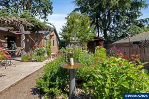 210 S 2nd St, Carlton, OR 97111 - Photo 41