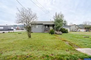 410 SW Broadway St, Mill City, OR 97360 - Photo 3