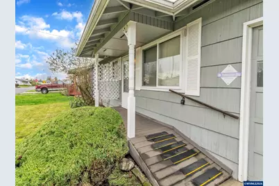 1749 Thompson Rd, Woodburn, OR 97071 - Photo 7
