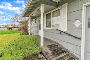 1749 Thompson Rd, Woodburn, OR 97071 - Photo 7