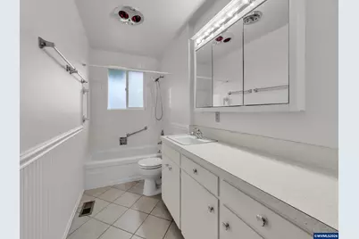 1749 Thompson Rd, Woodburn, OR 97071 - Photo 27