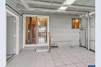 1749 Thompson Rd, Woodburn, OR 97071 - Photo 29