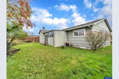 1749 Thompson Rd, Woodburn, OR 97071 - Photo 31