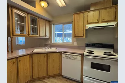 141 S 17th (#7) St, Independence, OR 97351 - Photo 13