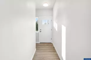 228-230-232 W Clay St, Monmouth, OR 97361 - Photo 5