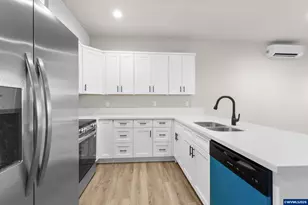 228-230-232 W Clay St, Monmouth, OR 97361 - Photo 9