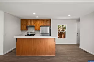 3054 Surfwood Dr NE, Salem, OR 97305 - Photo 5