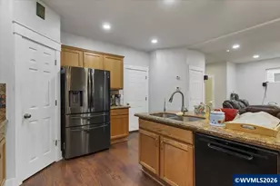 888 Morning Glory St, Independence, OR 97351 - Photo 9