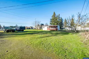 941 N 2nd St, Jefferson, OR 97352 - Photo 41