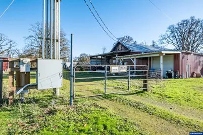 941 N 2nd St, Jefferson, OR 97352 - Photo 19