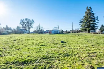 941 N 2nd St, Jefferson, OR 97352 - Photo 31