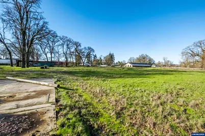 941 N 2nd St, Jefferson, OR 97352 - Photo 27