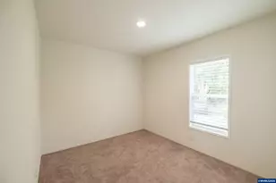 141 S 17th St, Independence, OR 97351 - Photo 21