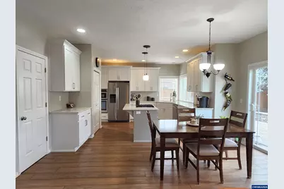 466 Yellowstone Dr S, Monmouth, OR 97361 - Photo 7