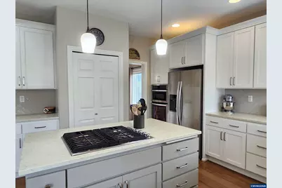 466 Yellowstone Dr S, Monmouth, OR 97361 - Photo 11