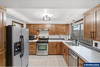 752 Harmony St, Lebanon, OR 97355 - Photo 15