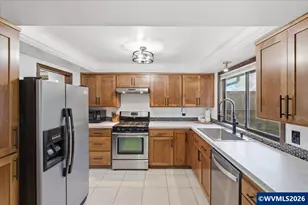 752 Harmony St, Lebanon, OR 97355 - Photo 15